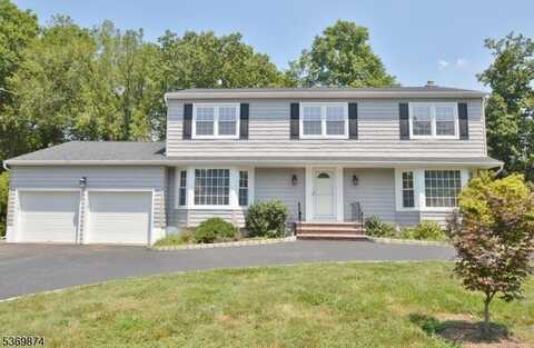5 Tilden Dr, East Hanover, NJ 07936