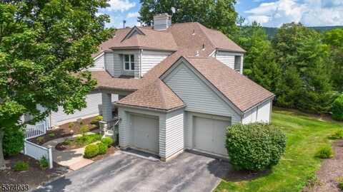 2 Harker Hill Dr, Hardyston, NJ 07419