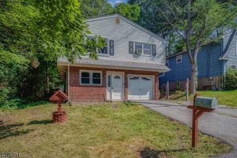 13 Morris Rd, Hopatcong, NJ 07874