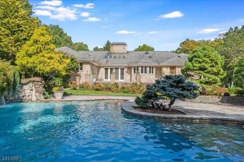 120 Goodale Rd, Andover, NJ 07860