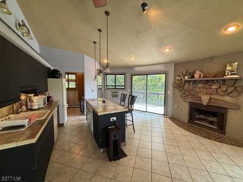 13 Sunrise Trl, Sandyston Twp., NJ 07826