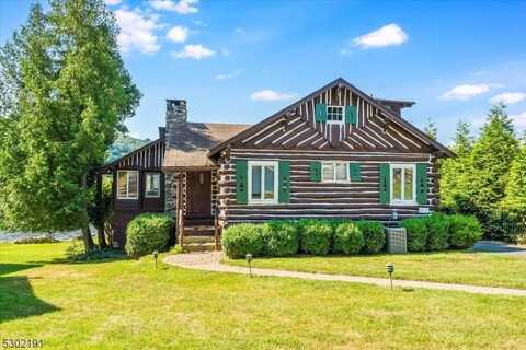 512 W Shore Trl, Sparta, NJ 07871
