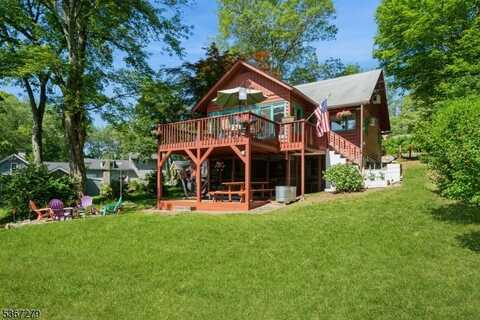 2 Hazelnut Dr, Hampton, NJ 07860