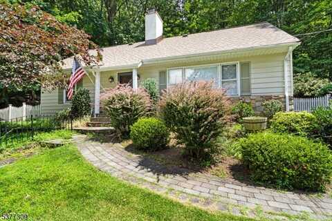 377 E Shore Trl, Sparta, NJ 07871