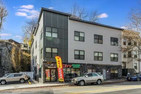 199 W Broadway, Paterson, NJ 07522