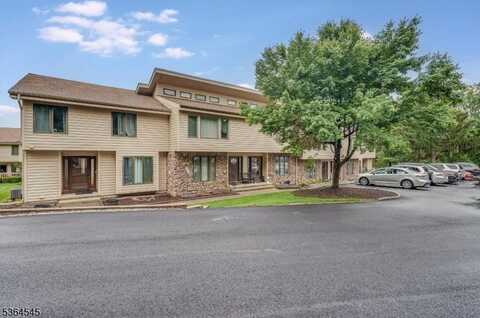 312 Cheyenne Rd, Andover, NJ 07848