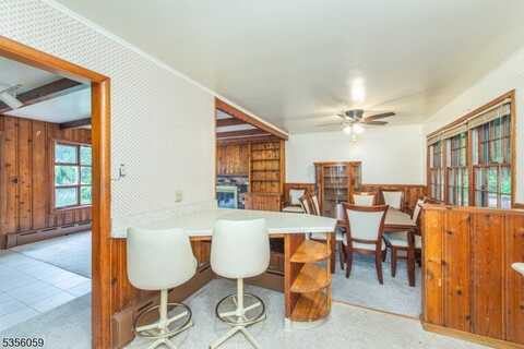 187 E Shore Trl, Sparta, NJ 07871