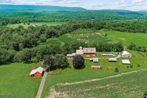 20 Polkville Rd, Blairstown, NJ 07832