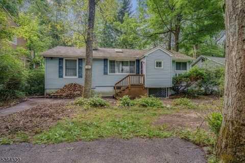 53 Lonaconing Rd, Vernon, NJ 07422