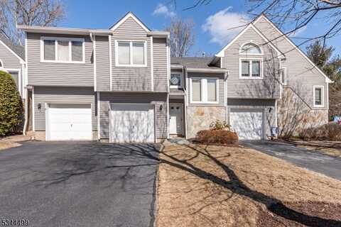 10 Braemar Dr, Rockaway, NJ 07866