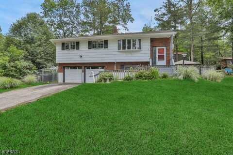 11 Ayers Ci, Andover, NJ 07860