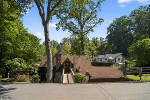 46 Glenside Trl, Sparta, NJ 07871