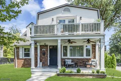 247 Walnut Ave, Cranford, NJ 07016