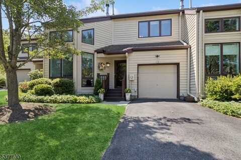 25-2 Franklin Court, Bernardsville, NJ 07924