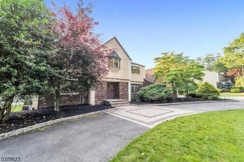 7 Herbst Rd, Old Tappan Boro, NJ 07675