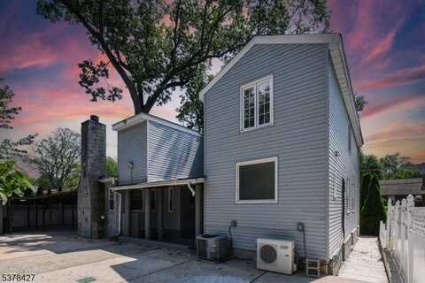 156 E Linden Ave, Dumont, NJ 07628