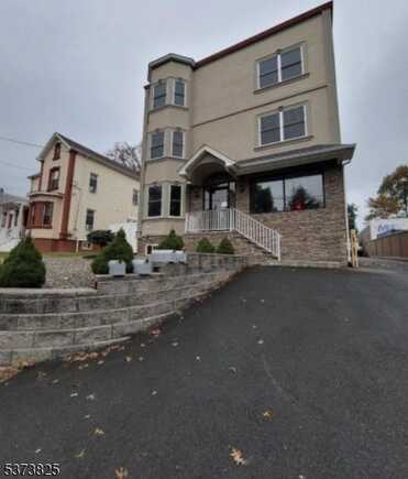 252 W 1St Ave, Roselle, NJ 07203