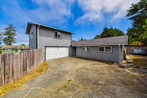 2184 Temple Circle, Eureka, CA 95503