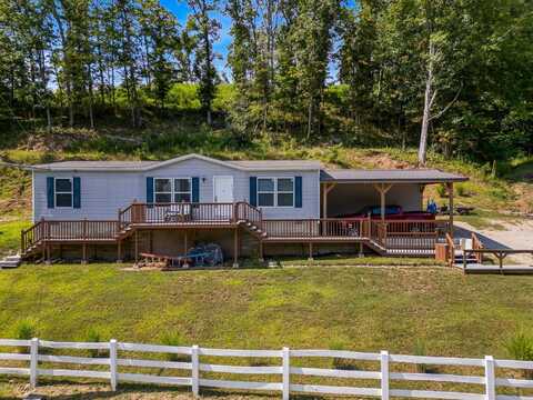 2801 Fudges Creek Road, Barboursville, WV 25504