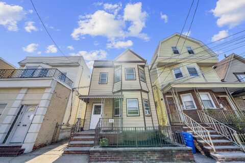 374 AVENUE C, Bayonne, NJ 07002