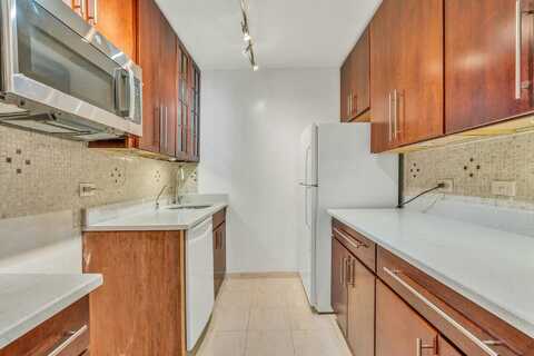 7004 BLVD EAST, Guttenberg, NJ 07093