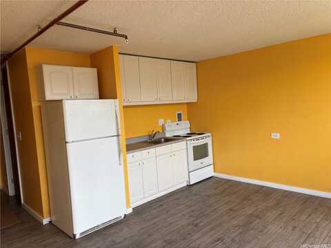 1650 Kanunu Street, Honolulu, HI 96814