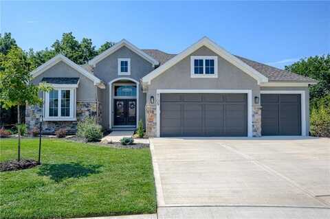4709 NW 70th Court, Kansas City, MO 64151