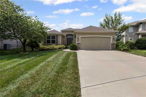 908 SE SIENNA Court, Blue Springs, MO 64014