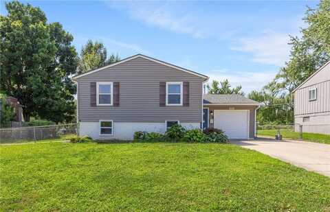 18907 E Susquehanna Ridge, Independence, MO 64056