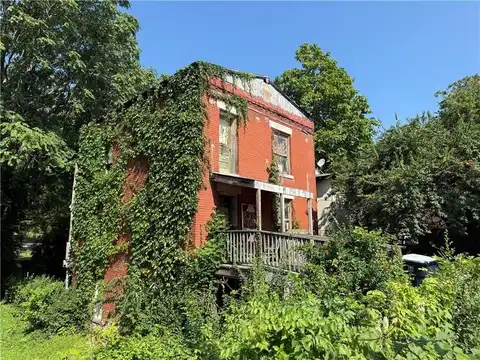 2026 Summit Street, Kansas City, MO 64108