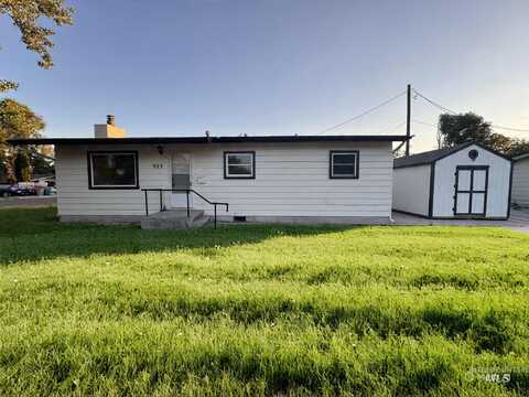 923 13th St South, Nampa, ID 83651