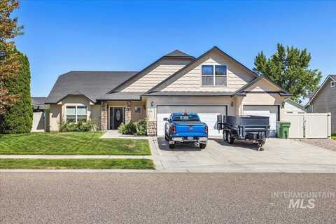 135 Magnolia Ave, Fruitland, ID 83619