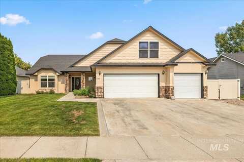 135 Magnolia Ave, Fruitland, ID 83619