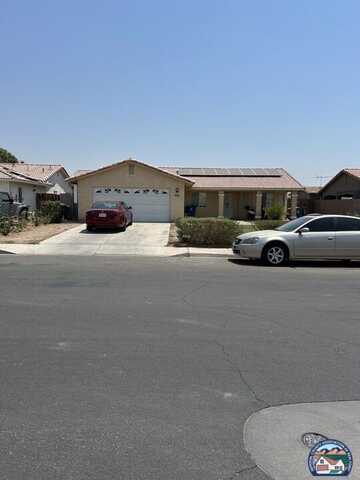 900 Paseo De Alteza St, Calexico, CA 92231
