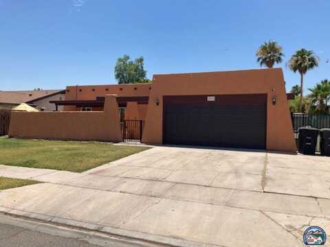 2010 Willow Dr, El Centro, CA 92243