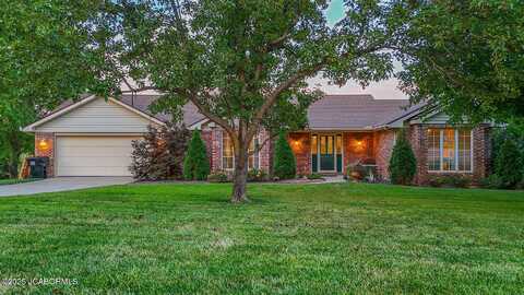 2911 SUNNY BROOK COURT, Jefferson City, MO 65109