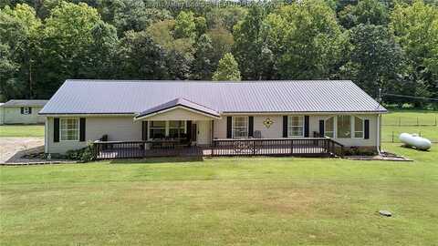 486 Hale Lane, Leon, WV 25123