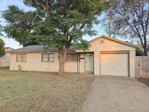 1906 E Colgate Street, Lubbock, TX 79403
