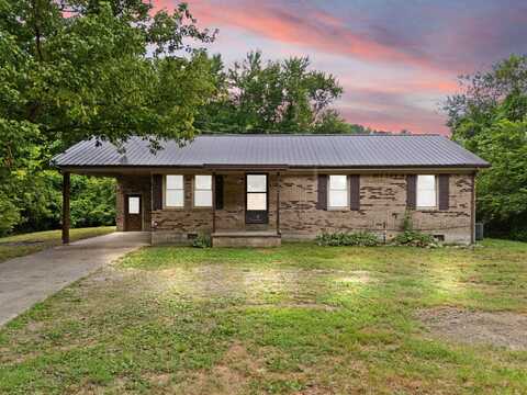 406 East Maple Street, Salyersville, KY 41465