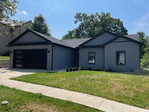 316 S West Street, Angola, IN 46703