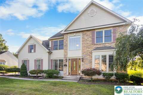 437 Sawgrass Drive, Macungie, PA 18104