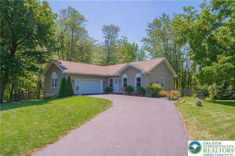 6732 Adams Way, Shamokin, PA 18036