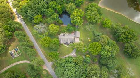100 HICKORY GROVE, Oakland, TN 38060