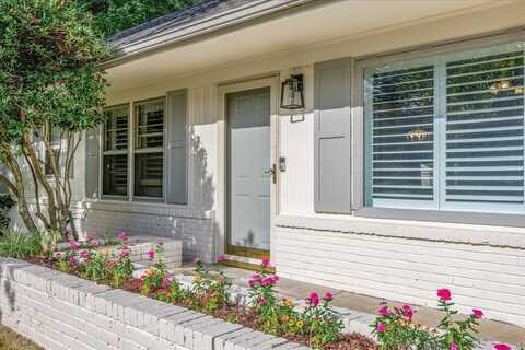 296 N WHITE STATION, Memphis, TN 38117