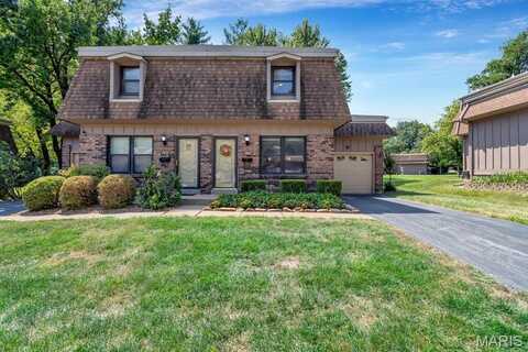 11834 Charlemagne Drive, Maryland Heights, MO 63043
