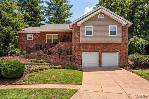 1414 Carriage Bridge Trail, Ballwin, MO 63021