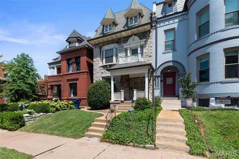 3671 Russell Boulevard, Saint Louis, MO 63110