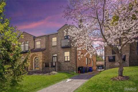 7358 Pershing Avenue, Saint Louis, MO 63130