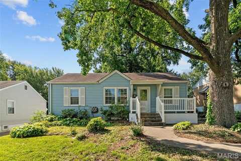 10622 Saint Henry Lane, Saint Ann, MO 63074