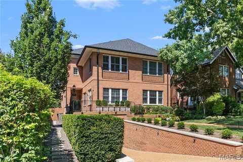 127 N Bemiston Avenue, Clayton, MO 63105